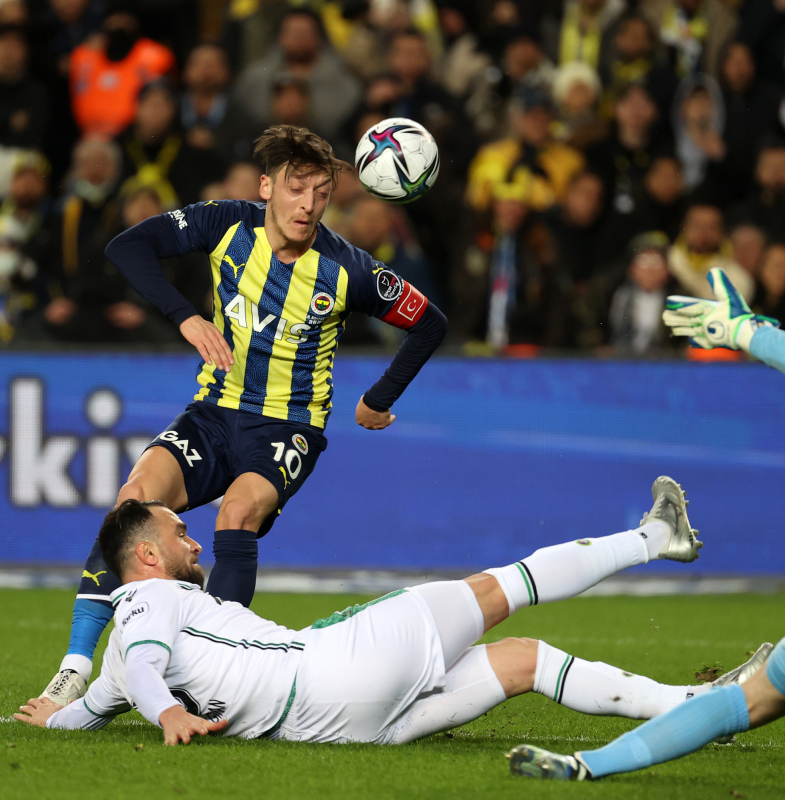 FENERBAHÇE HABERLERİ - İsmail Kartal’dan flaş Mesut Özil kararı! Sezon sonuna kadar...