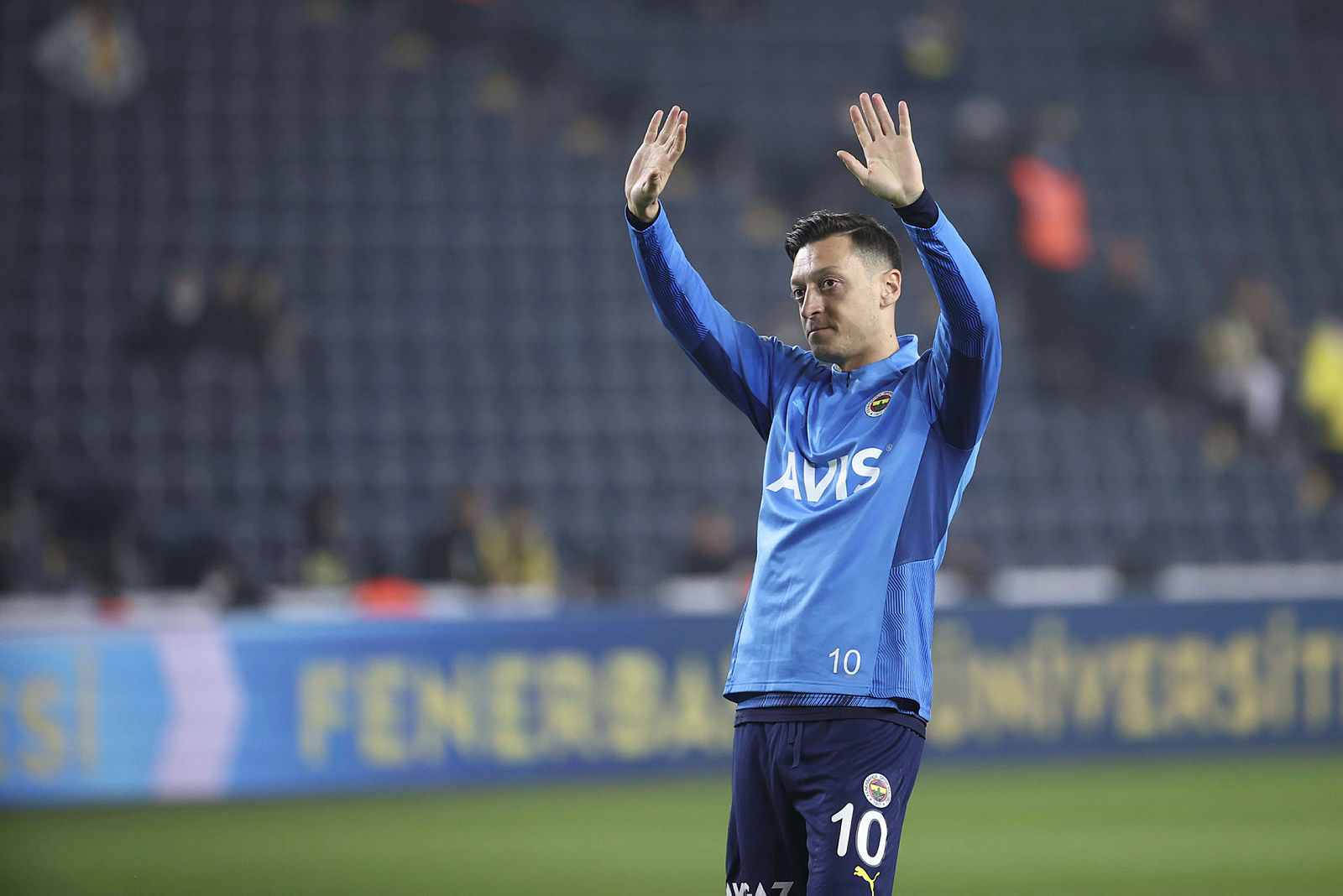 FENERBAHÇE HABERLERİ: Mesut Özil’den kadro dışı açıklaması! Sözümün arkasındayım