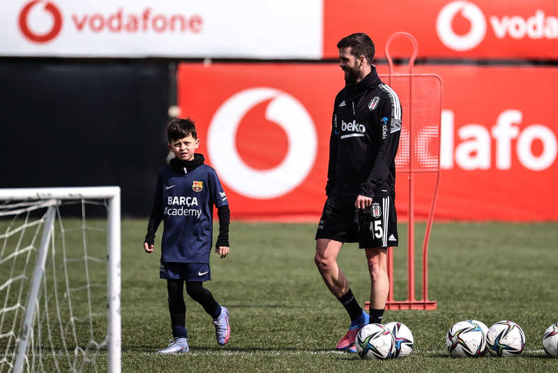 BEŞİKTAŞ HABERİ - Yeni sezonda takımda kalacak mı? Pjanic resmen açıkladı