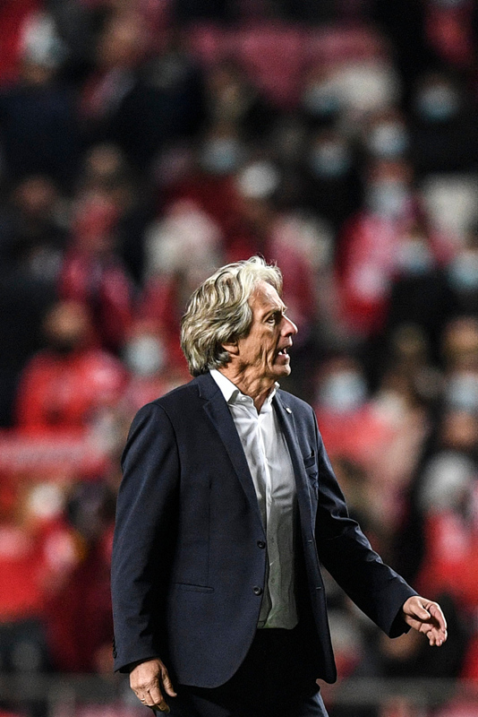 FENERBAHÇE HABERLERİ: Kanarya’ya Jorge Jesus’tan kötü haber!