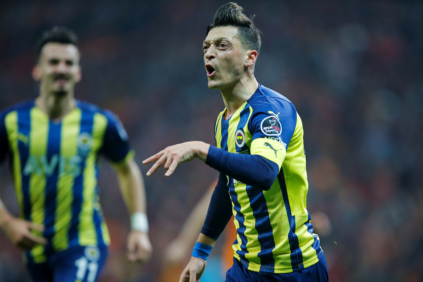 O gerçek ortaya çıktı! Fenerbahçe’de Mesut Özil derken Eren Elmalı...
