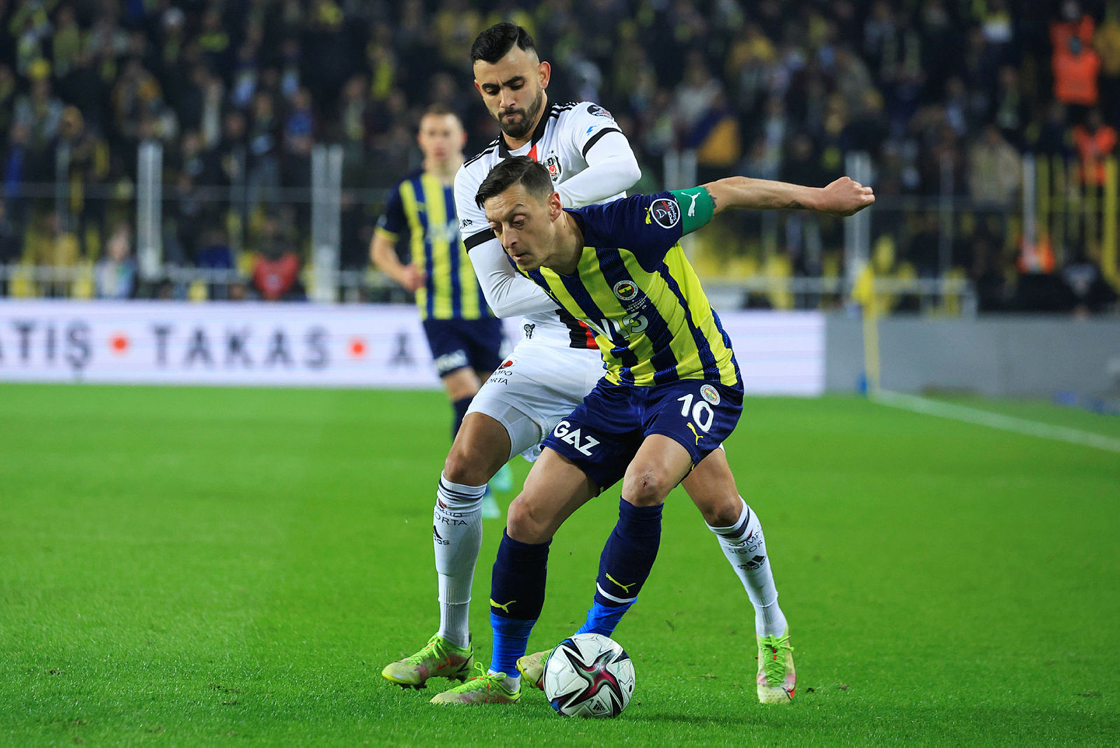 O gerçek ortaya çıktı! Fenerbahçe’de Mesut Özil derken Eren Elmalı...