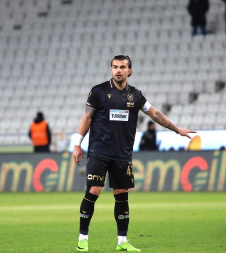 BEŞİKTAŞ TRANSFER HABERLERİ - Kartal teklifi yükseltti! İşte Abdülkerim Bardakcı için yeni rakam...