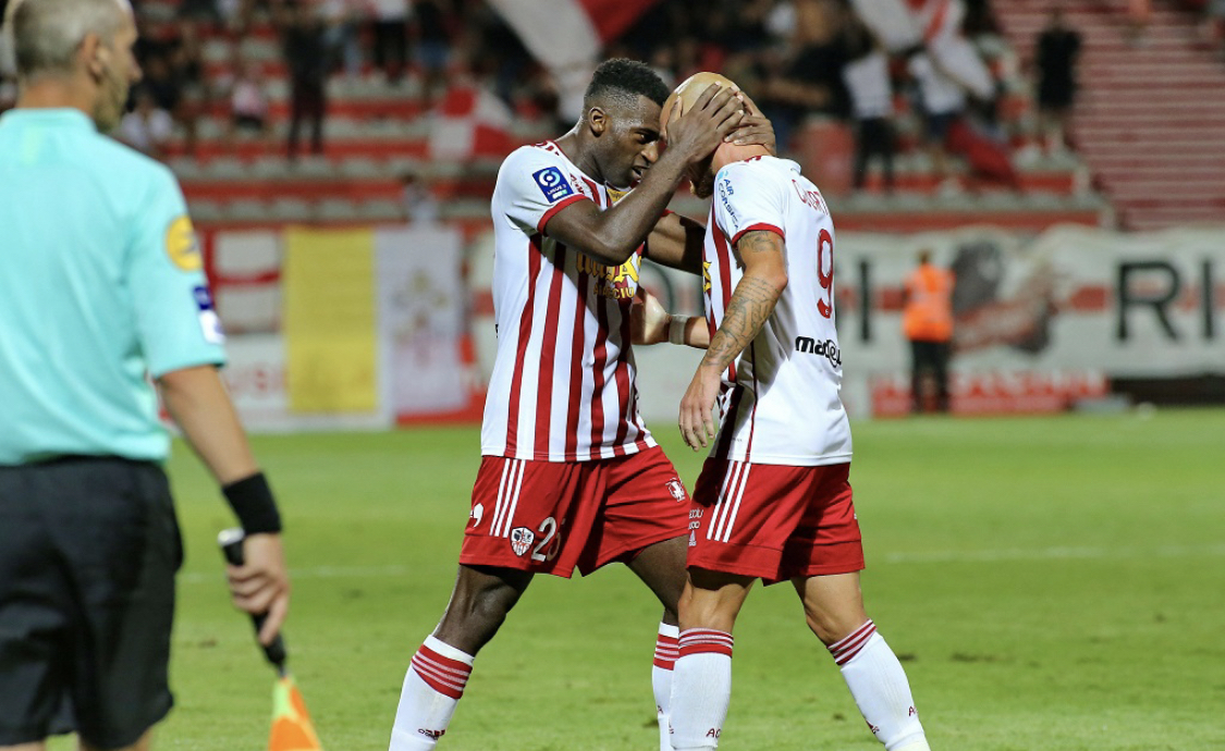 BEŞİKTAŞ TRANSFER HABERİ: Kartal’a Kamerunlu duvar! Valerien Ismael Oumar Gonzalez’i istiyor