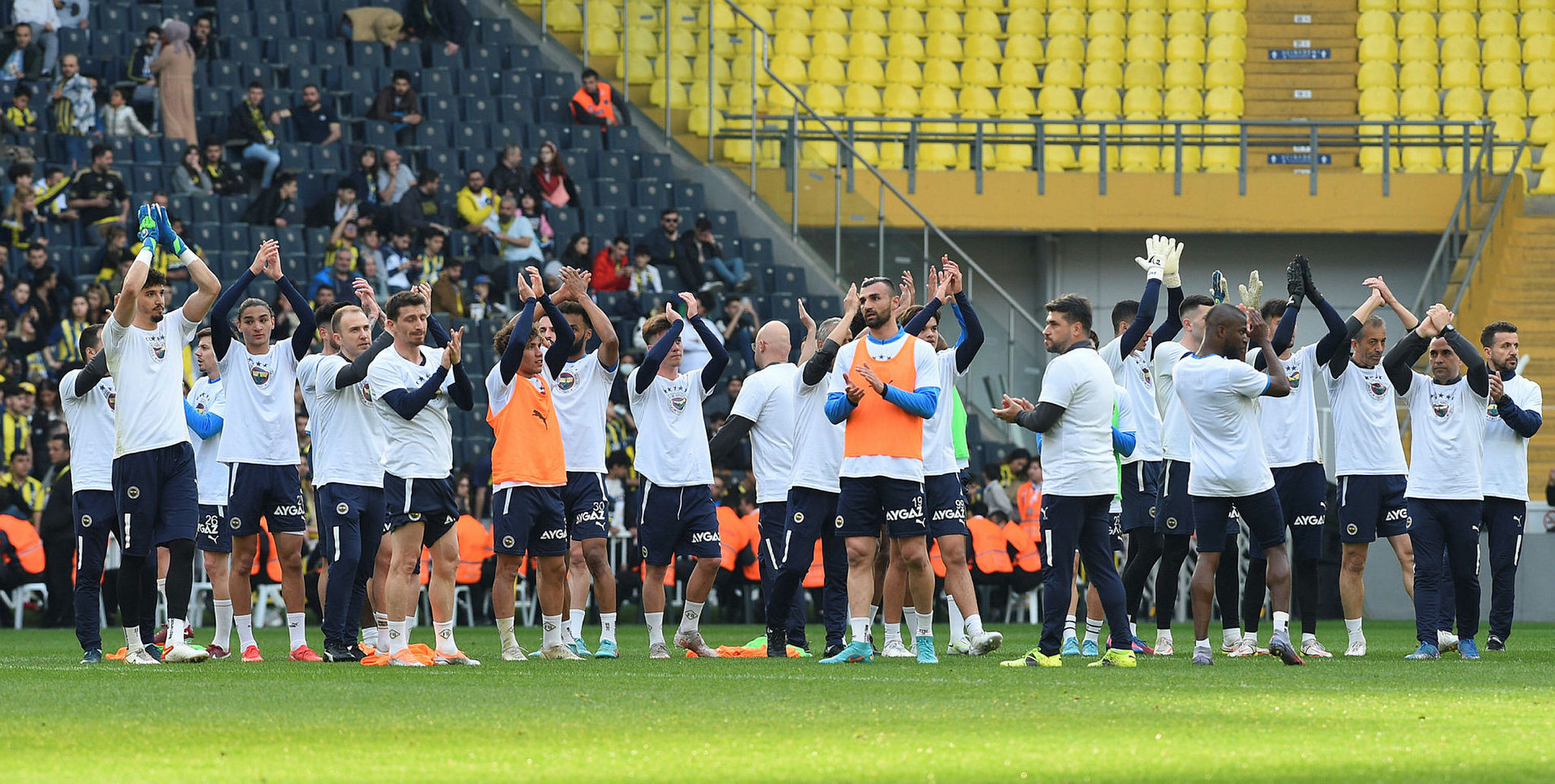 FENERBAHÇE HABERLERİ - Fenerbahçe’de 8 ayrılık yolda! İşte o isimler