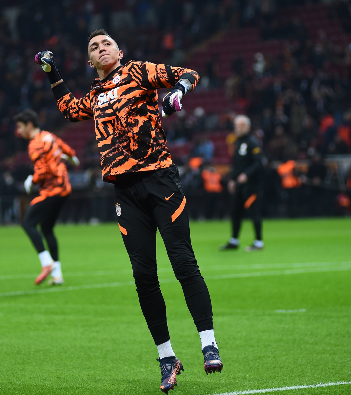 GALATASARAY HABERLERİ - Muslera kararını verdi! 2024 yılından sonra...