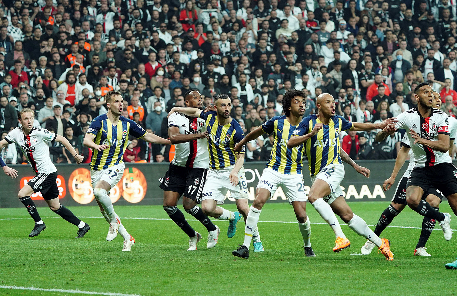 Fenerbahçelileri heyecanlandıran transfer gelişmesi! Sosyal medyadan takibe aldı