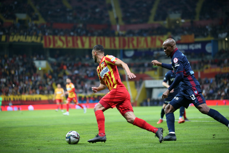Beşiktaş Galatasaray ve Trabzonspor transferde karşı karşıya!