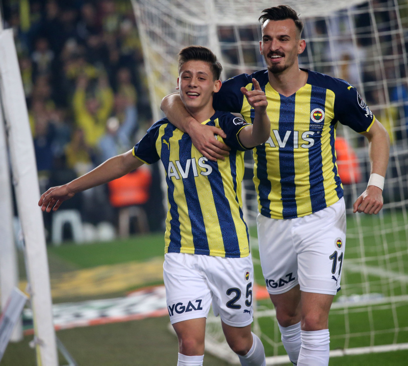 FENERBAHÇE HABERLERİ - Kanarya’da Arda Güler, Miguel Crespo ve Nazım Sangare’ye tatil yok!