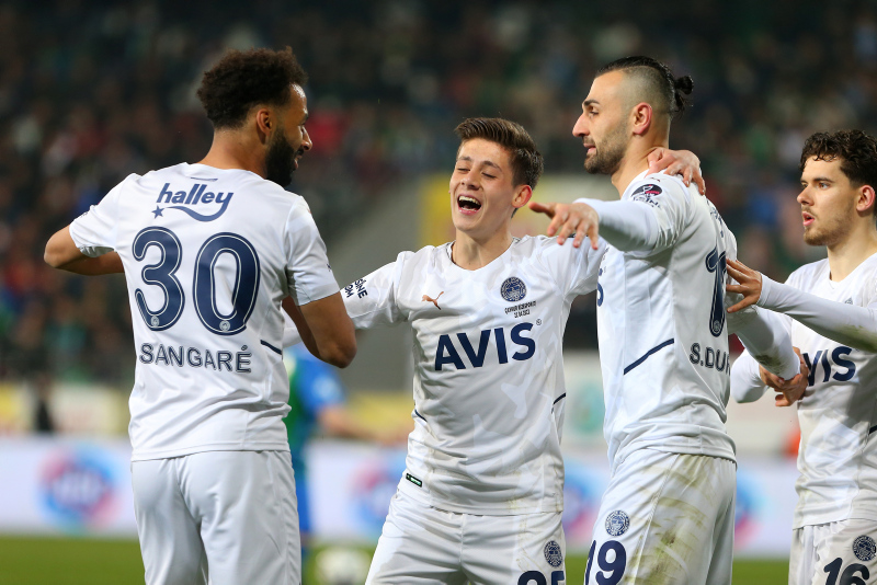 FENERBAHÇE HABERLERİ - Kanarya’da Arda Güler, Miguel Crespo ve Nazım Sangare’ye tatil yok!