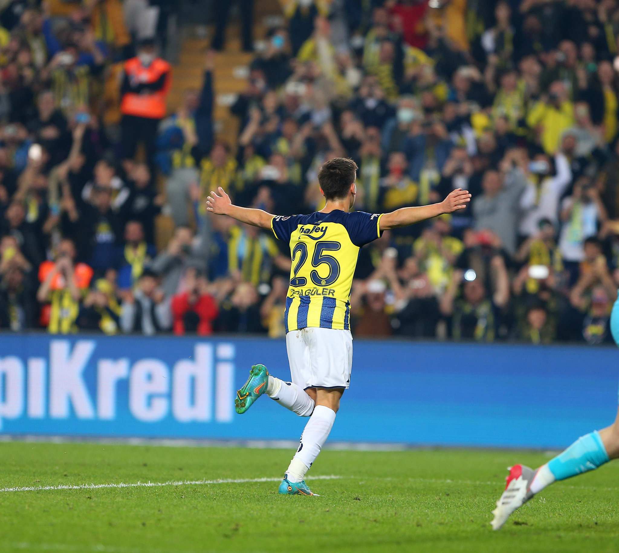 FENERBAHÇE HABERLERİ - Arda Güler Avrupa’da gündem oldu!