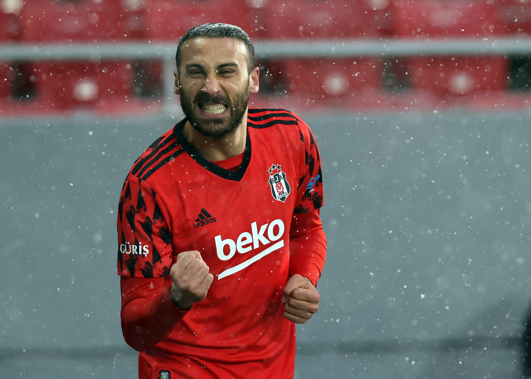 Cenk Tosun’un babasından flaş transfer sözleri! Beşiktaş...
