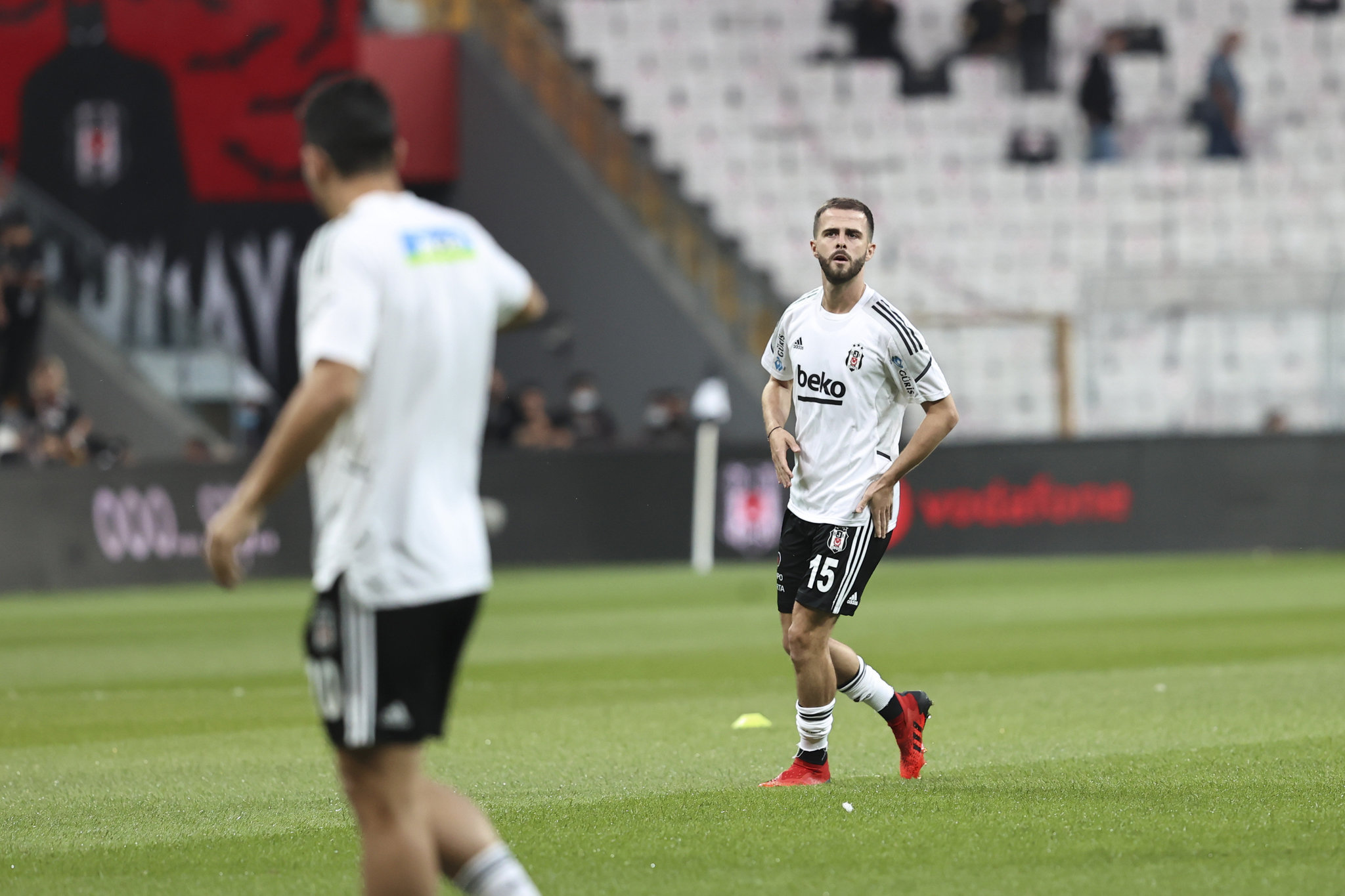 BEŞİKTAŞ TRANSFER: İspanyollardan büyük iddia! Pjanic’in yeni takımını duyurdular...