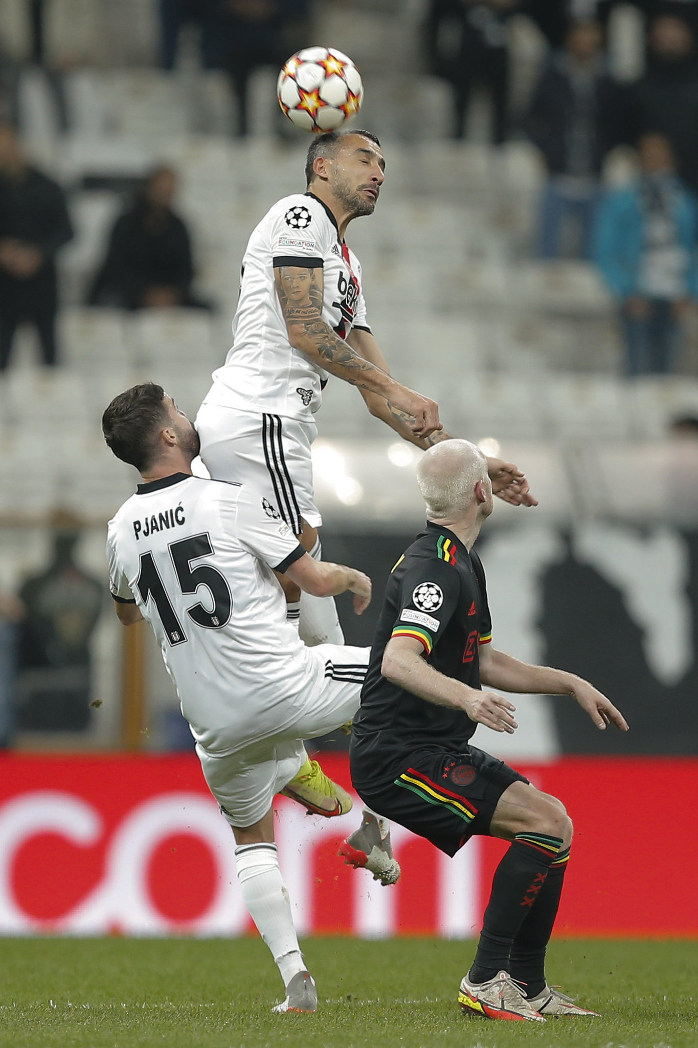 BEŞİKTAŞ TRANSFER: İspanyollardan büyük iddia! Pjanic’in yeni takımını duyurdular...