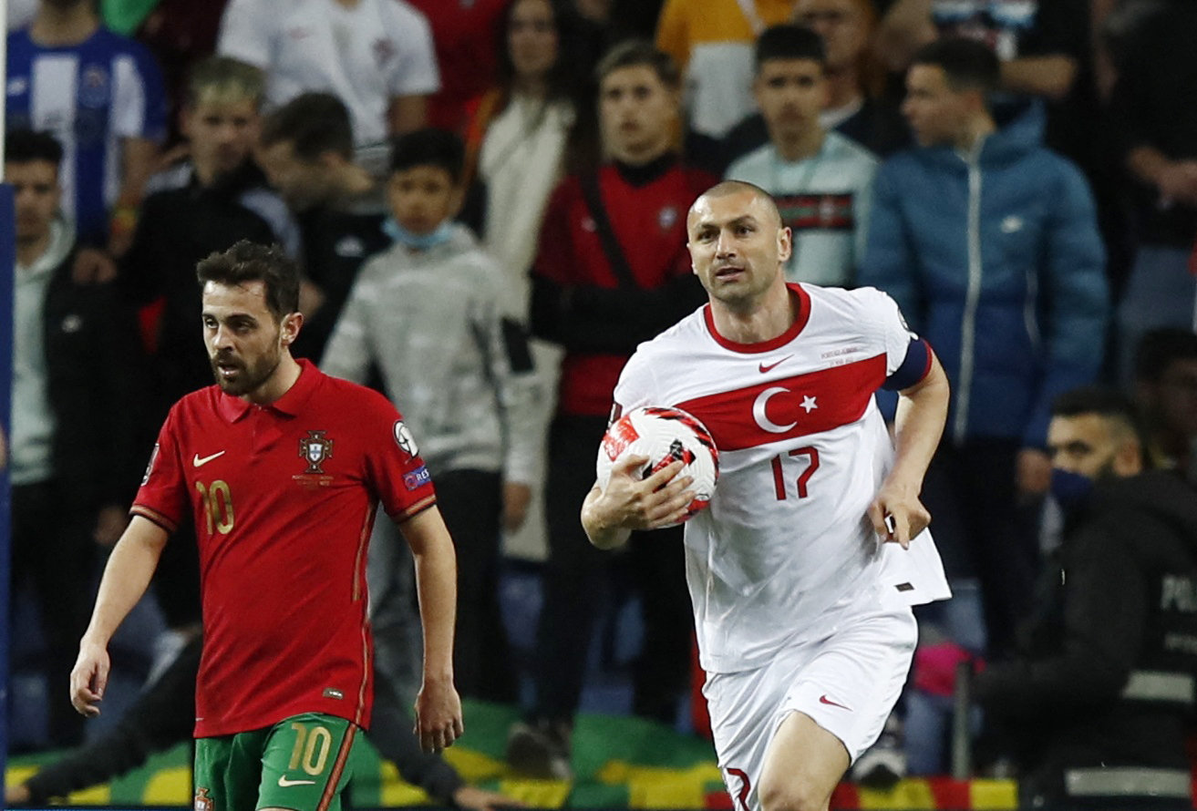 TRANSFER HABERİ: Burak Yılmaz’dan Süper Lig devine flaş teklif! Maaşımı siz belirleyin