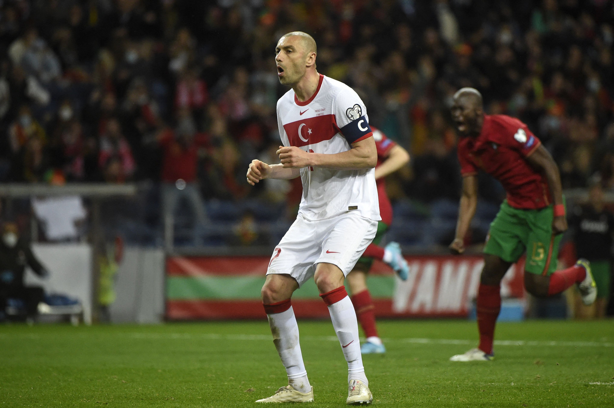 TRANSFER HABERİ: Burak Yılmaz’dan Süper Lig devine flaş teklif! Maaşımı siz belirleyin