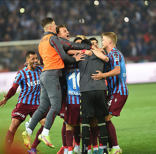 TRABZONSPOR TRANSFER HABERİ - Fırtına’dan sol beke Alioski bombası!