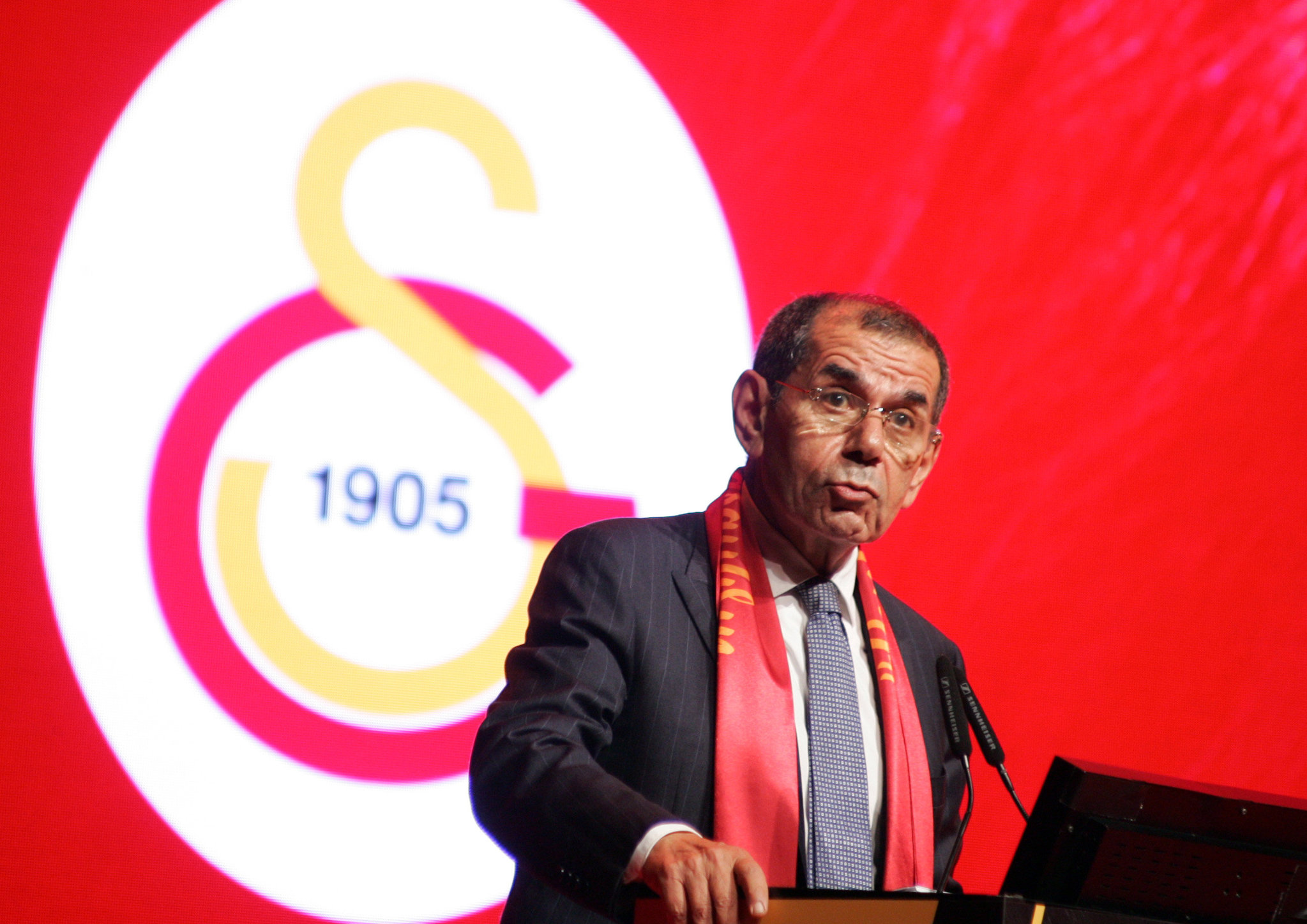 Galatasaray’da büyük gün geldi çattı! Dursun Özbek mi? Eşref Hamamcıoğlu mu?