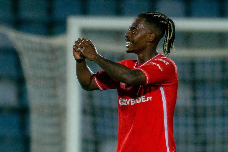 TRANSFER HABERİ: Fenerbahçe Lincoln Henrique’yi kadrosuna kattı! İşte İstanbul’a geliş tarihi