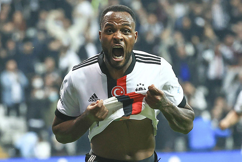 BEŞİKTAŞ TRANSFER HABERİ: Cyle Larin’e sürpriz talip! Fenerbahçe ve Başakşehir derken...