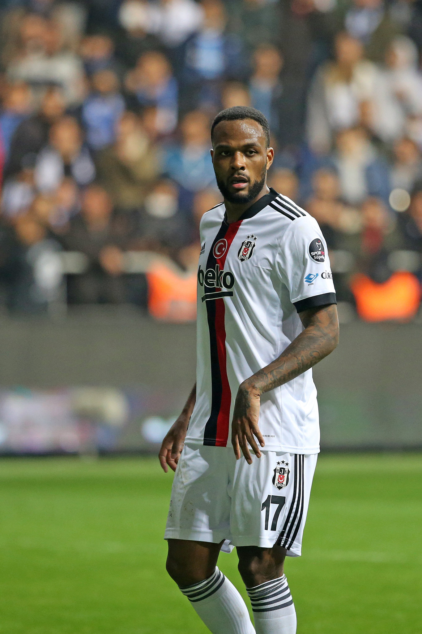 BEŞİKTAŞ TRANSFER HABERİ: Cyle Larin’e sürpriz talip! Fenerbahçe ve Başakşehir derken...