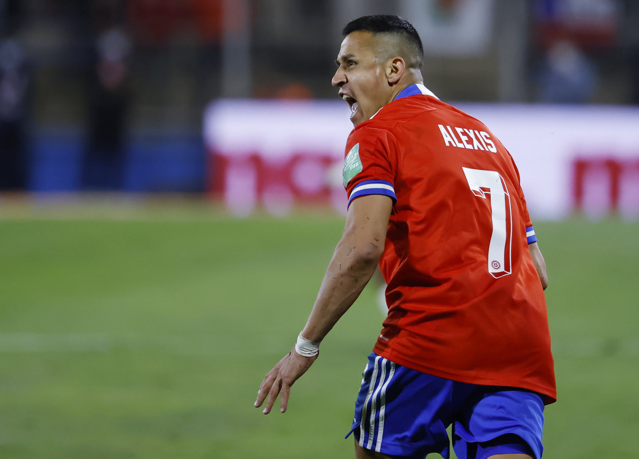 Alexis Sanchez’den Galatasaray’a transfer cevabı!