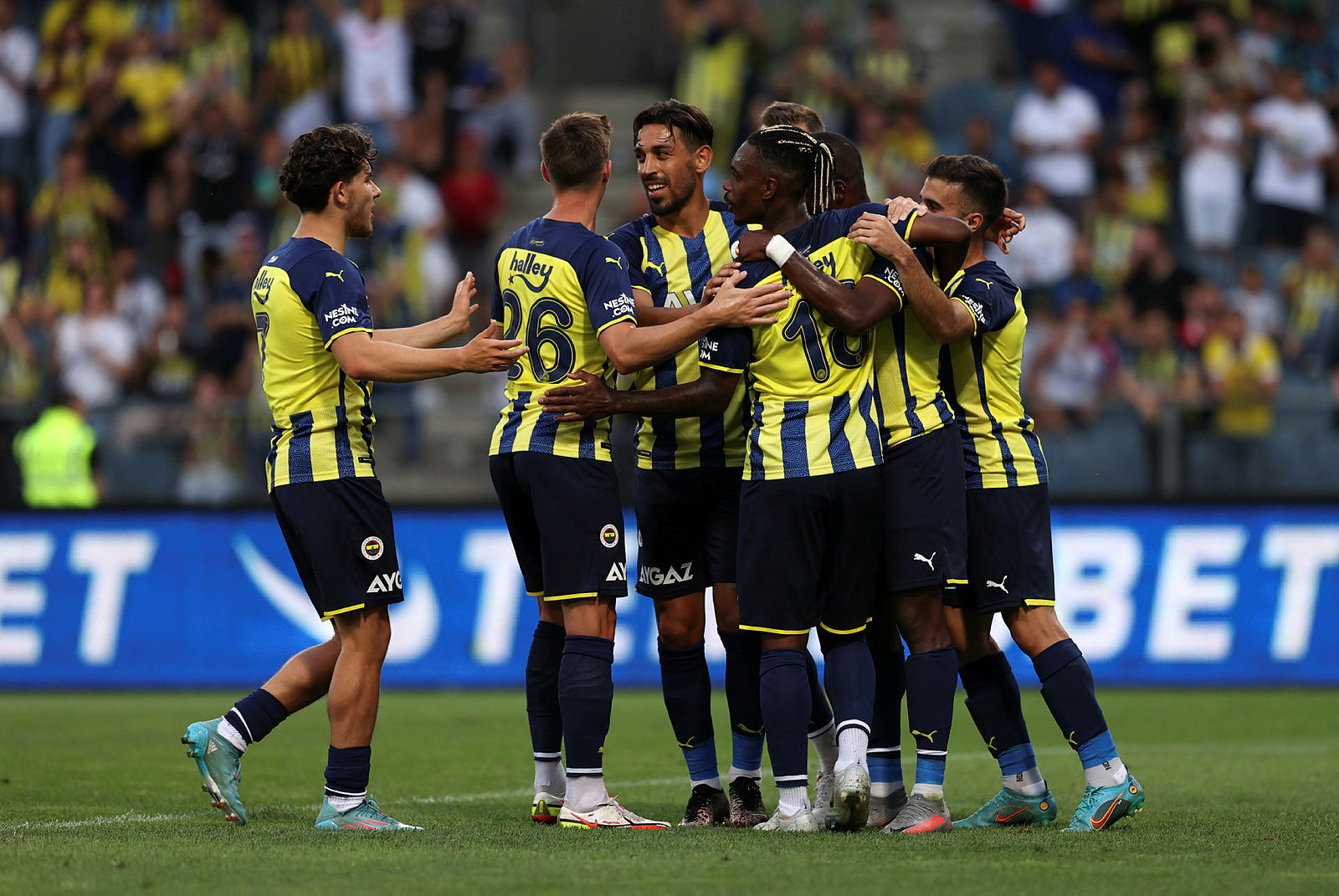 Fenerbahçe’ye Belotti transferinde 2 rakip birden!