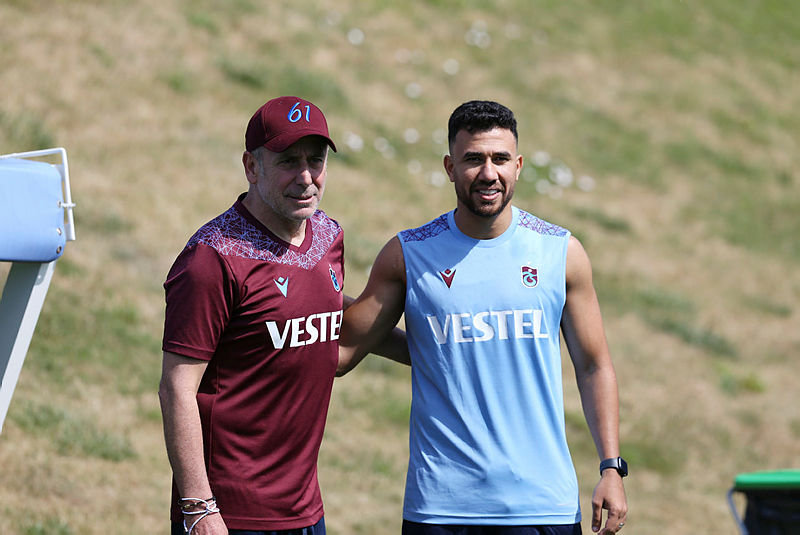 Trabzonspor Teknik Direktörü Abdullah Avcı: Taç antrenörü getiriyoruz!