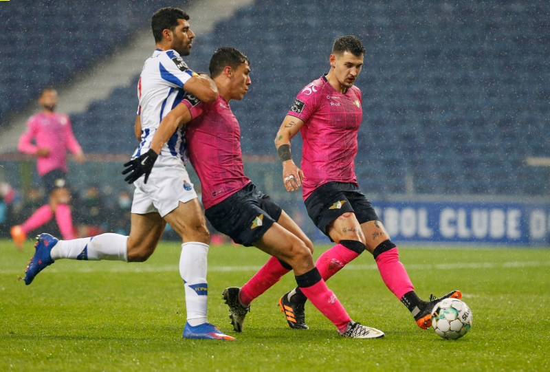 TRANSFER HABERLERİ - Fenerbahçe ve Galatasaray arasında stoper savaşı başladı! Hedef Nahuel Ferraresi