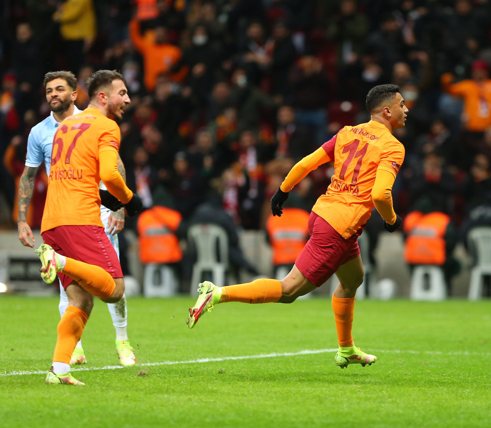 Galatasaray’a Mostafa Mohamed transferinde tazminat şoku!