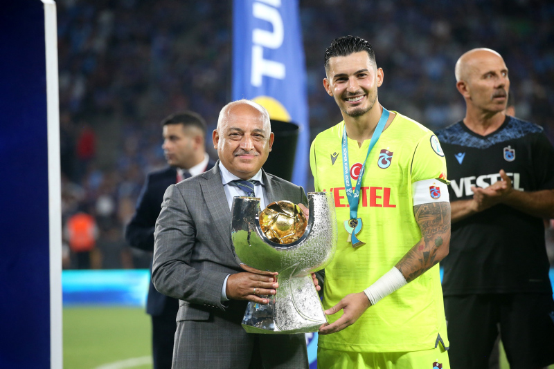 TRABZONSPOR TRANSFER HABERLERİ - Fırtına’nın yıldızı Uğurcan Çakır’a kötü haber! Premier Lig...