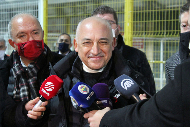TFF Başkanı Mehmet Büyükekşi açıkladı! Cüneyt Çakır hakemliği bıraktı