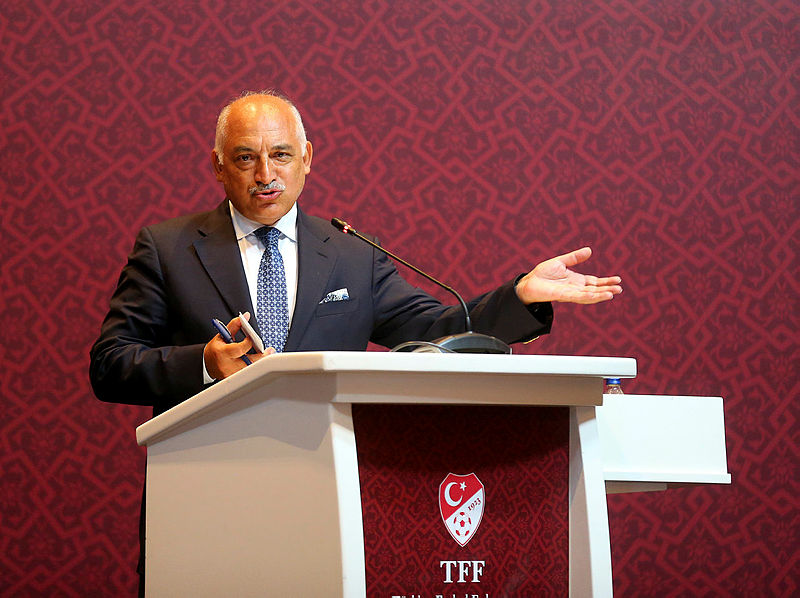 TFF Başkanı Mehmet Büyükekşi açıkladı! Cüneyt Çakır hakemliği bıraktı