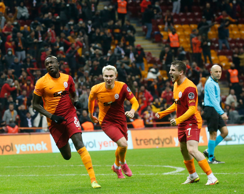 Galatasaray’a Nelsson müjdesi! Sevilla’da Monchi yeni transfer hedefini belirledi