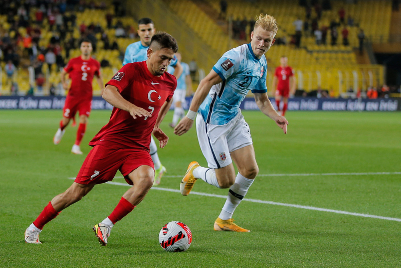 GALATASARAY TRANSFER HABERLERİ: Savunma hattı sağlam! Victor Nelsson’un yanına Andreas Hanche-Olsen