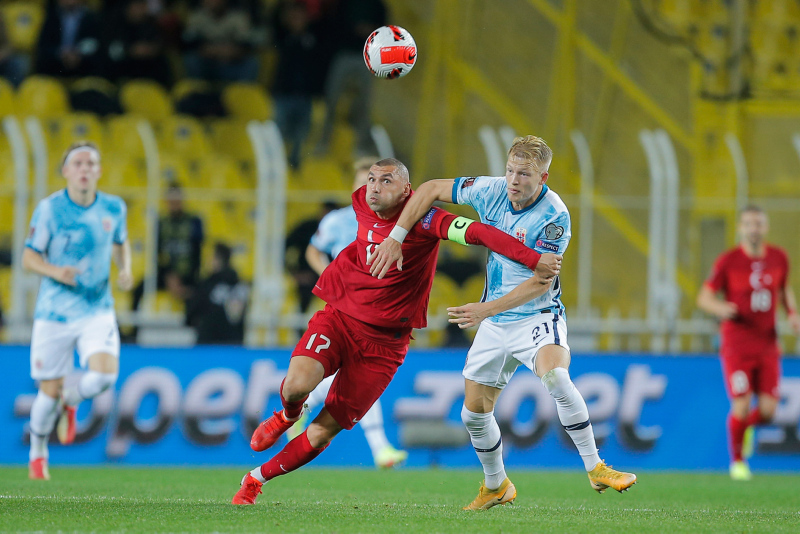 GALATASARAY TRANSFER HABERLERİ: Savunma hattı sağlam! Victor Nelsson’un yanına Andreas Hanche-Olsen