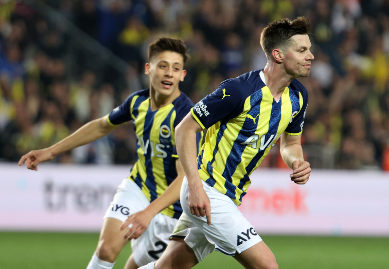 FENERBAHÇE TRANSFER HABERLERİ: F.Bahçe’den Miha Zajc kararı! Performansı sonrası...