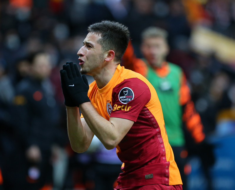 Morutan Galatasaray’a nasıl transfer oldu? Eski yöneticiden şok sözler
