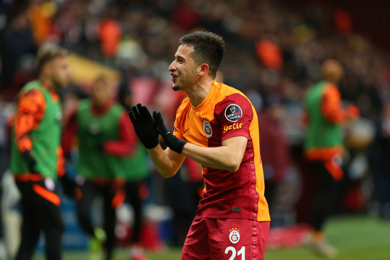 Morutan Galatasaray’a nasıl transfer oldu? Eski yöneticiden şok sözler