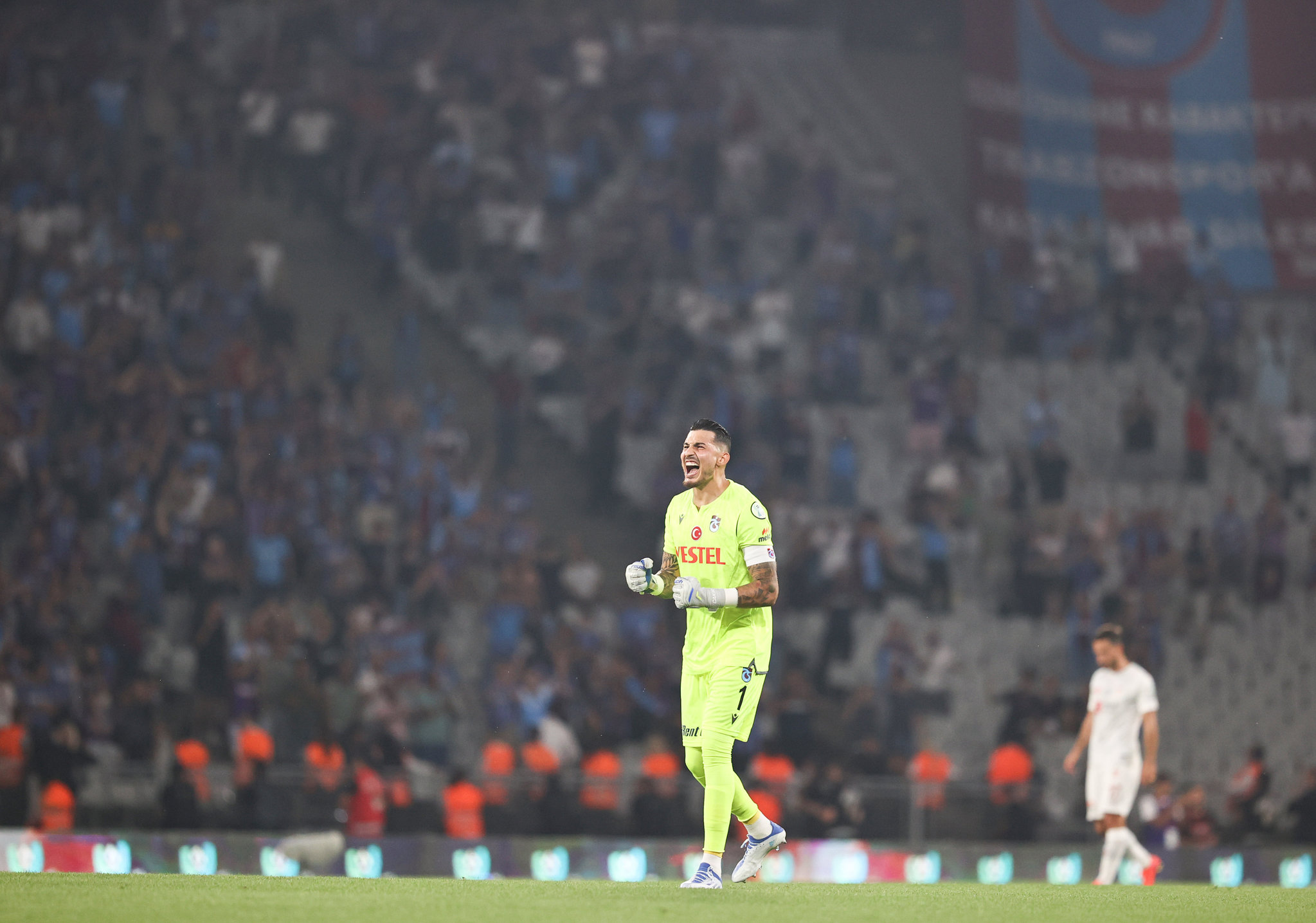 TRABZONSPOR HABERLERİ | Fırtına’da Abdülkadir Ömür ve Uğurcan Çakır’a zam!