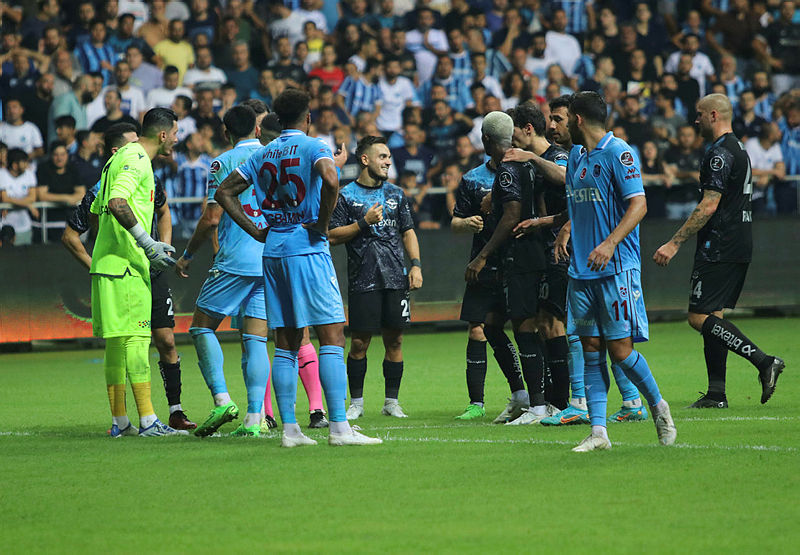 Adana Demirspor Trabzonspor maçı sonrası o yıldıza dikkat çekti! Forvet arkası oynarsa...