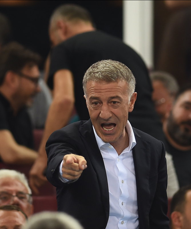 Trabzonspor Başkanı Ahmet Ağaoğlu'dan teknik direktör Abdullah Avcı'ya tam destek!