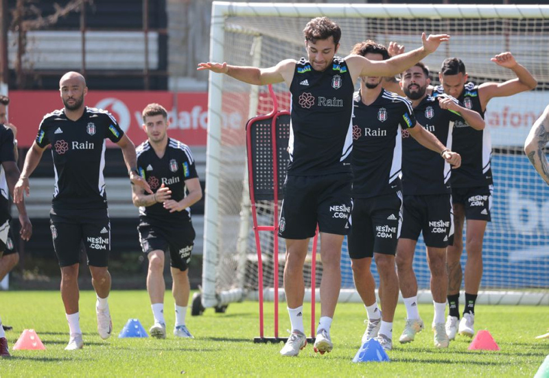 Beşiktaş’ta Valerien Ismael’den savunmada değişim!