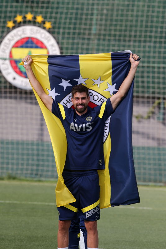 FENERBAHÇE HABERLERİ - Kanarya’da Beşiktaş derbisi öncesi Luan Peres gelişmesi!