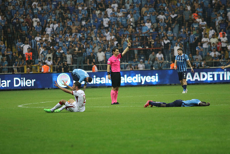 Adana Demirspor-Galatasaray maçında sakatlanmıştı! İşte Leo Dubois’nın son durumu