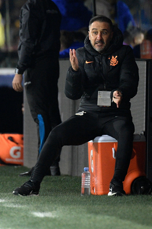 Fenerbahçe’nin eski teknik direktörü Vitor Pereira Corinthians’tan ayrılacak mı?