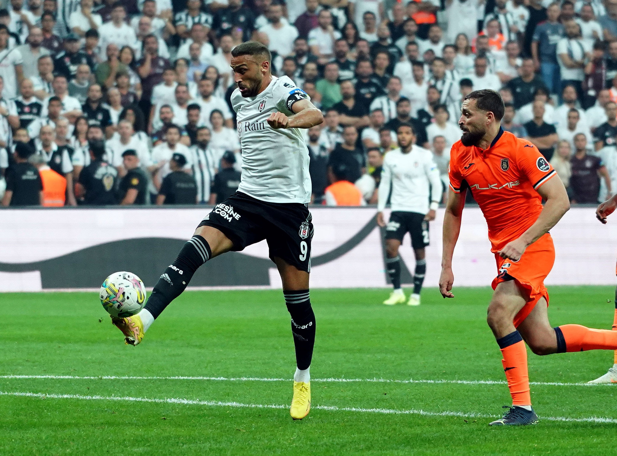 Beşiktaş’ta Cenk Tosun sıkıntısı!