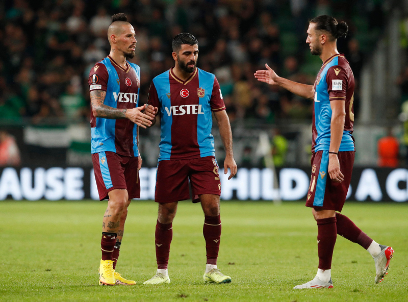 Trabzonspor’da Abdullah Avcı 2 yıldızla özel olarak görüşecek!