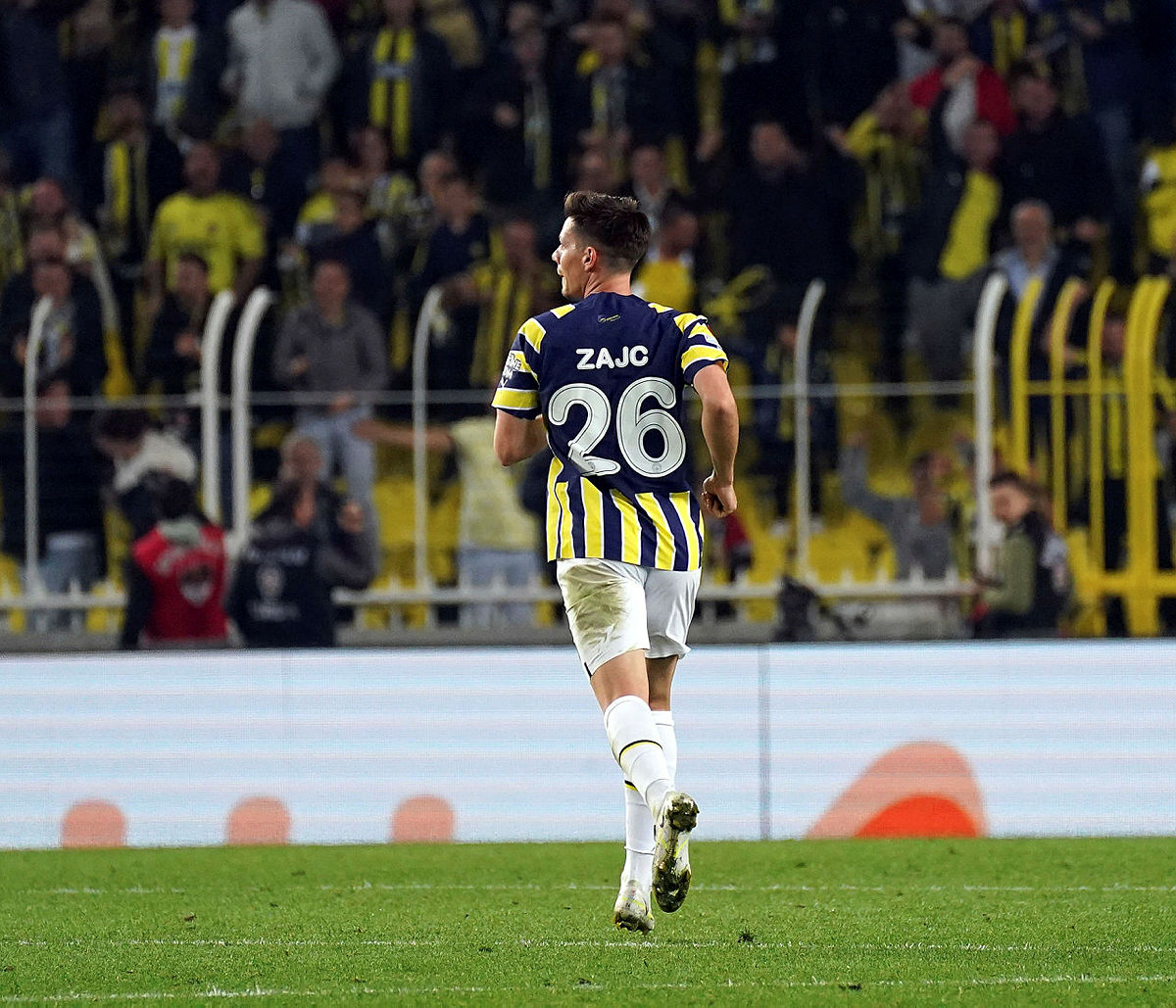 Fenerbahçe’de mecburi değişim! İstanbulspor maçında...