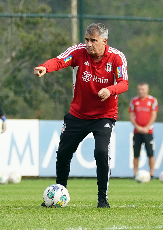 BEŞİKTAŞ HABERLERİ - Şenol Güneş kararını verdi! İşte Kartal’ın derbideki hücum hattı